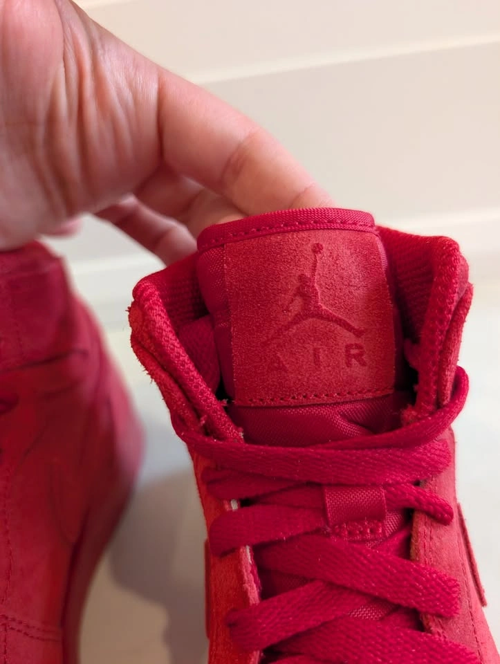 Air Jordan 1 Retro High BG Red Suede Youth 5Y / Women’s 6.5 - photo 2