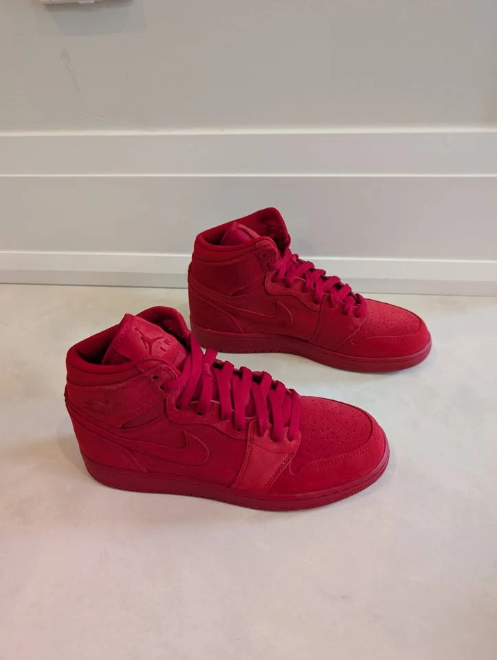 Air Jordan 1 Retro High BG Red Suede Youth 5Y / Women’s 6.5 - photo 3