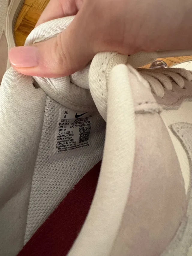 Nike Air Force 1 ‘07 LX image indicator(8)