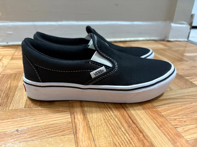 NEW Vans ComfyCush Slip Ons image indicator(3)