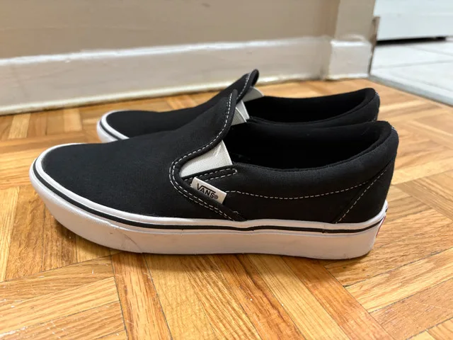 NEW Vans ComfyCush Slip Ons image indicator(4)