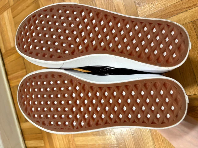 NEW Vans ComfyCush Slip Ons image indicator(5)