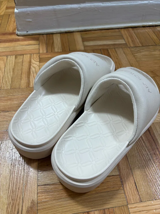 Nike Jordan Sophia Slides image indicator(3)