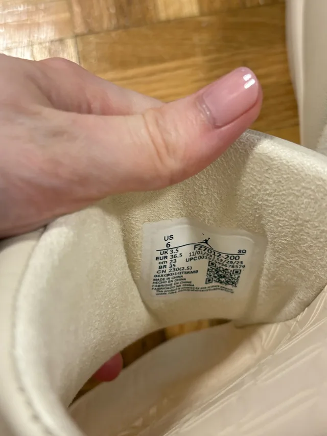 Nike Jordan Sophia Slides image indicator(5)