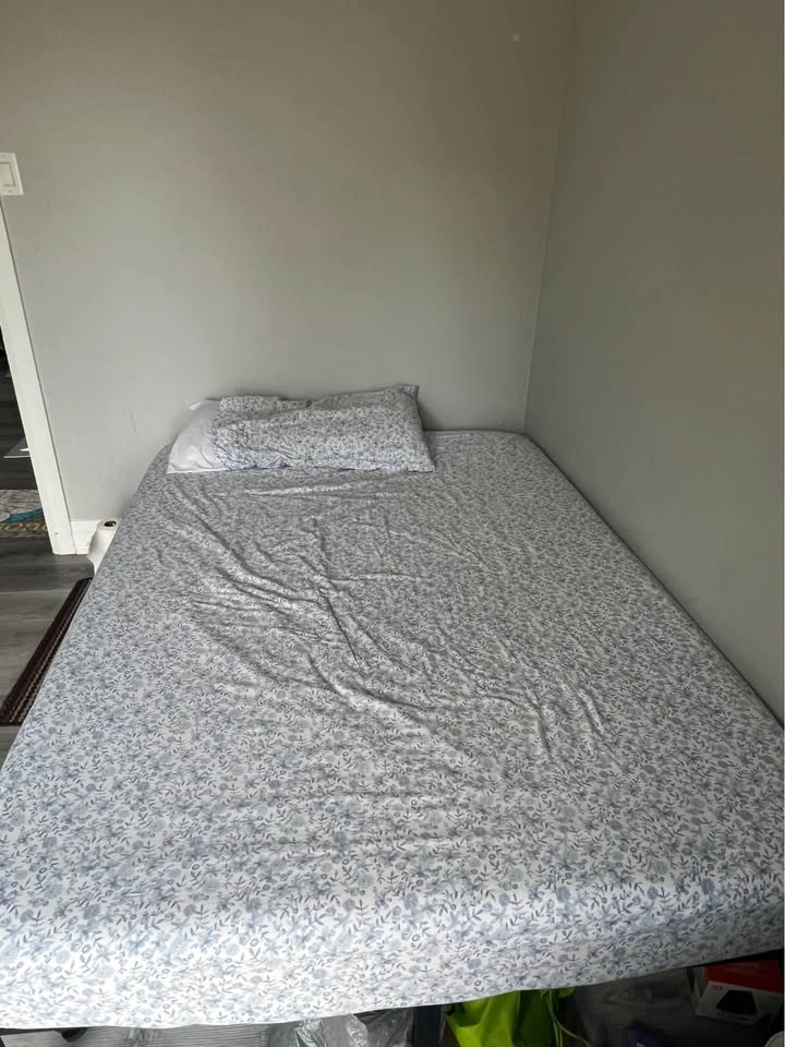 Full Size Bed Frame + 6” Memory Foam Mattress – Like New! - photo 5