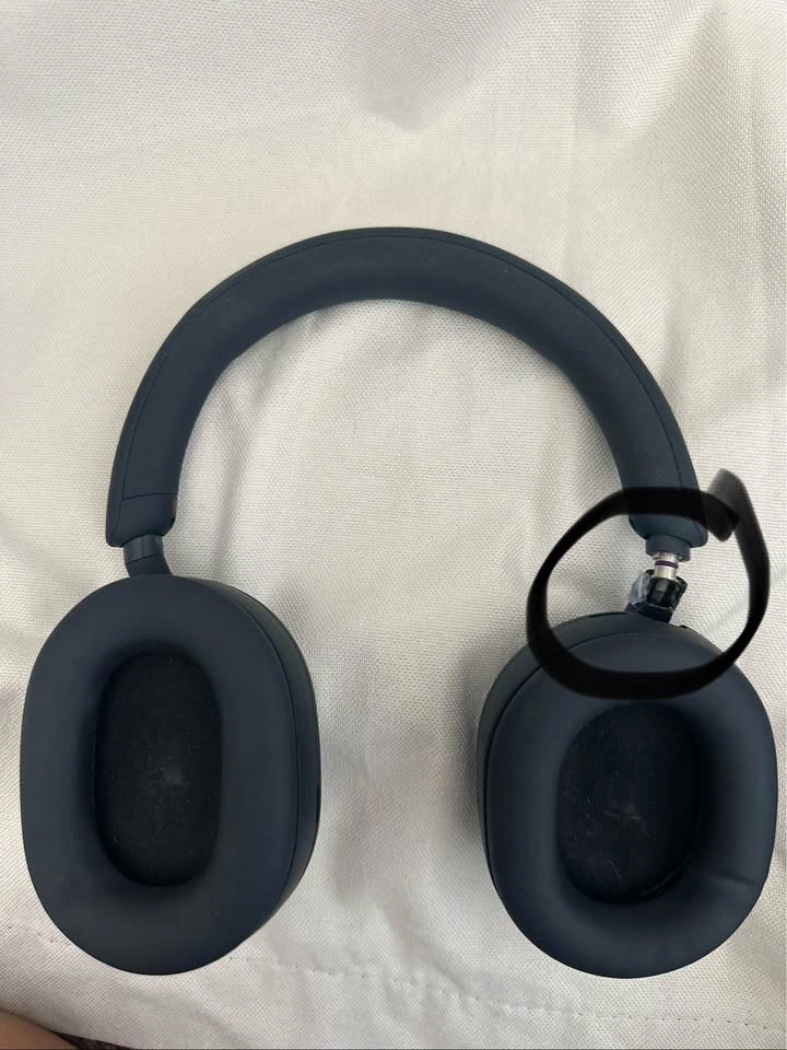 Sony XM5 headphones - photo 4
