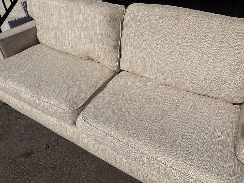 Large 2 Seater Love seat Sofa - photo 5
