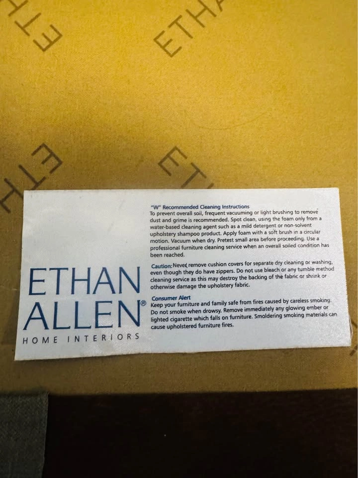 Ethan Allen coach/sofa - photo 4