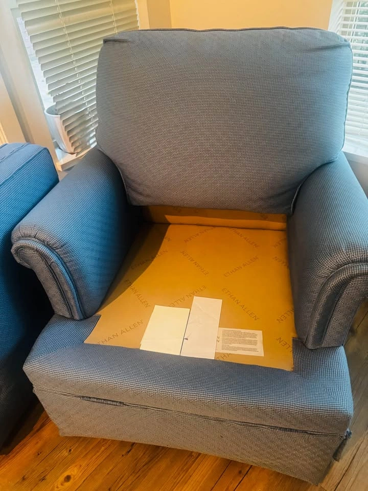 Ethan Allen swivel armchairs - photo 2