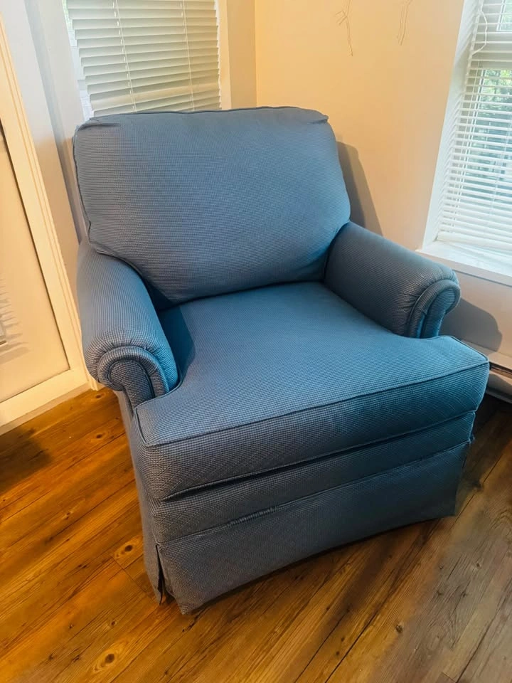 Ethan Allen swivel armchairs - photo 3