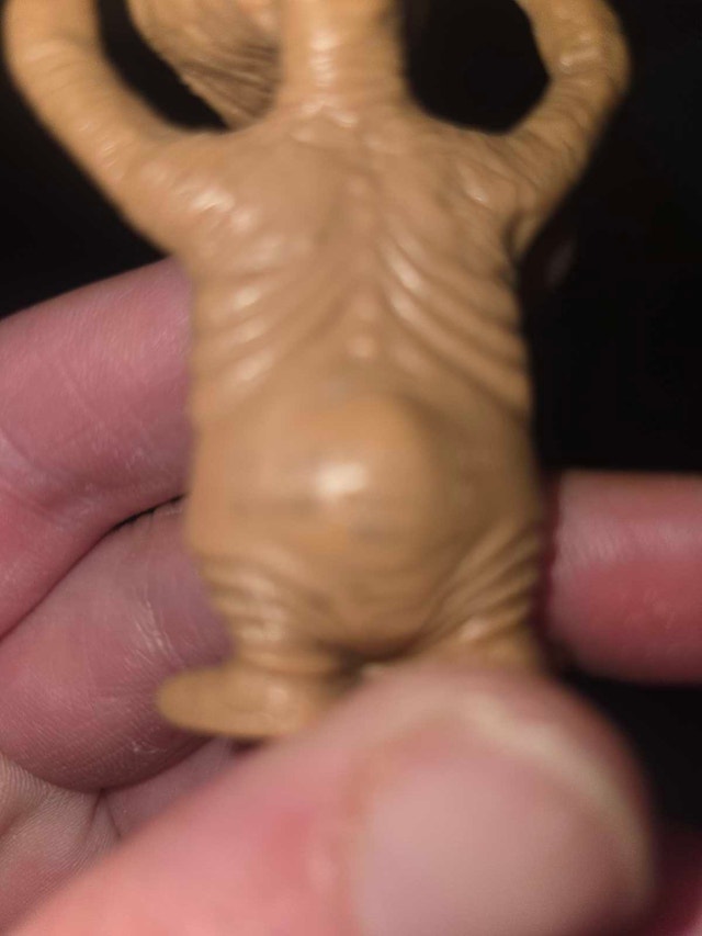 E.T Merch Collectors Bundle - photo 4