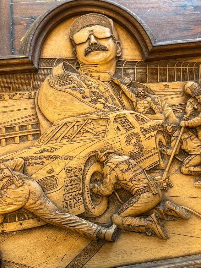 Dale Earnhardt Wooden Plaque - photo 3