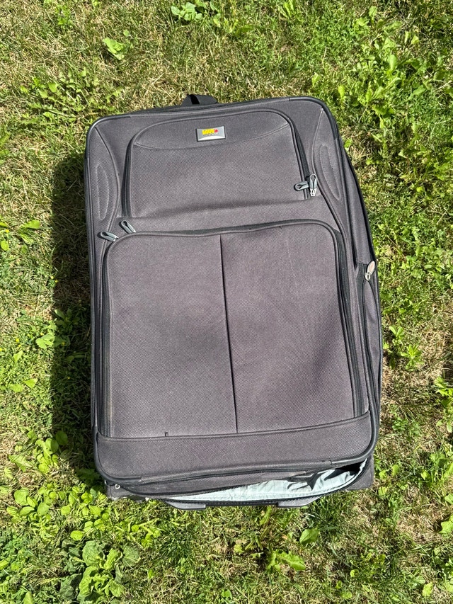 Via Rail Luggage Set - photo 2
