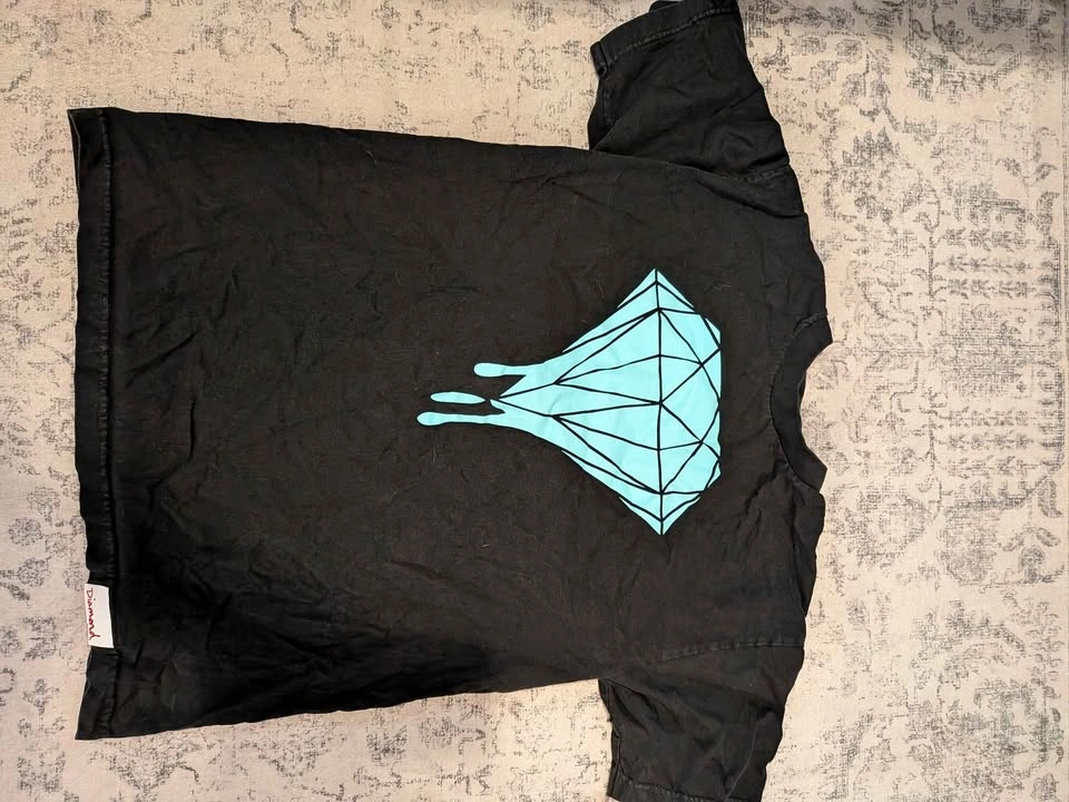 Graphic T-shirts - photo 4