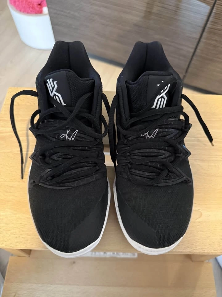 Kyrie 5 "Black Magic" GS - photo 2