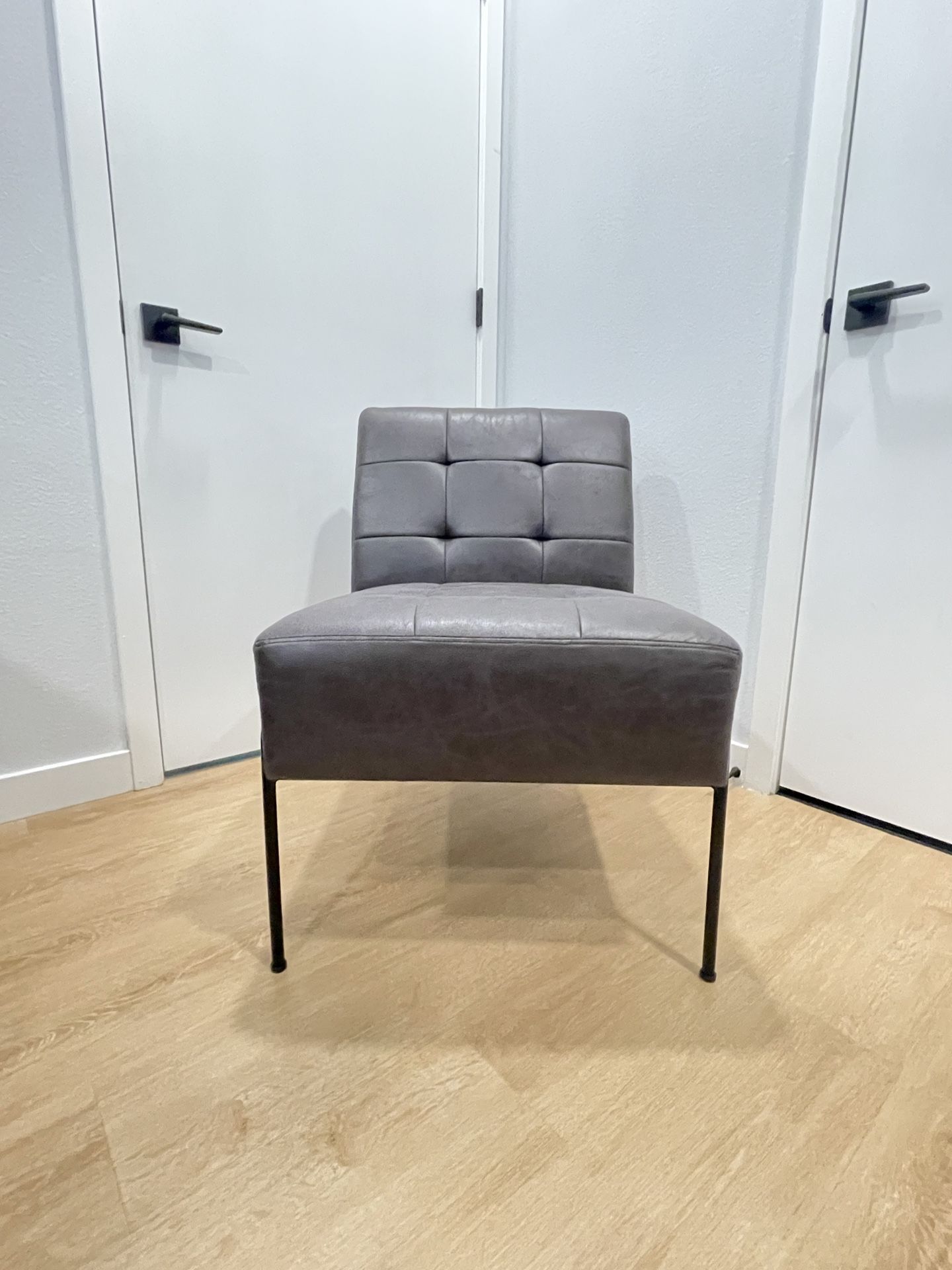 eLuxurySupply Accent Chair - Armless Upholstered Chair - photo 2