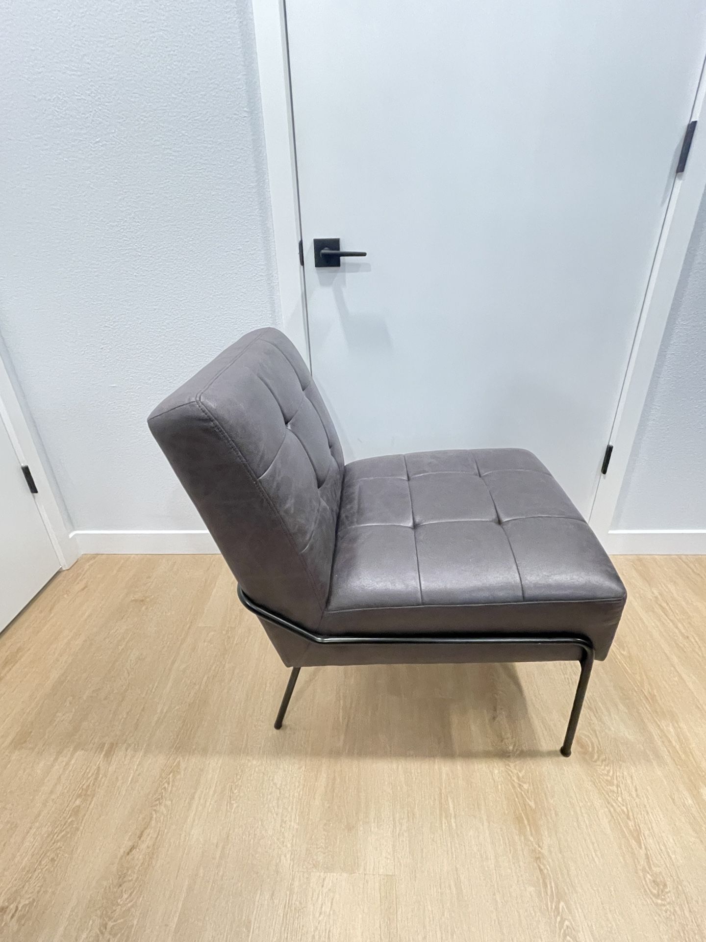 eLuxurySupply Accent Chair - Armless Upholstered Chair - photo 3