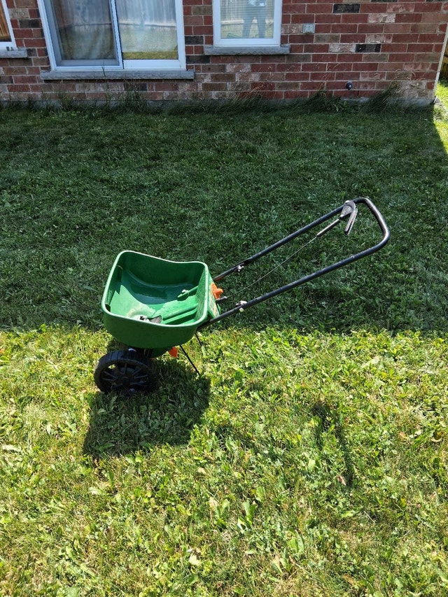 Scott's Spreader - photo 2