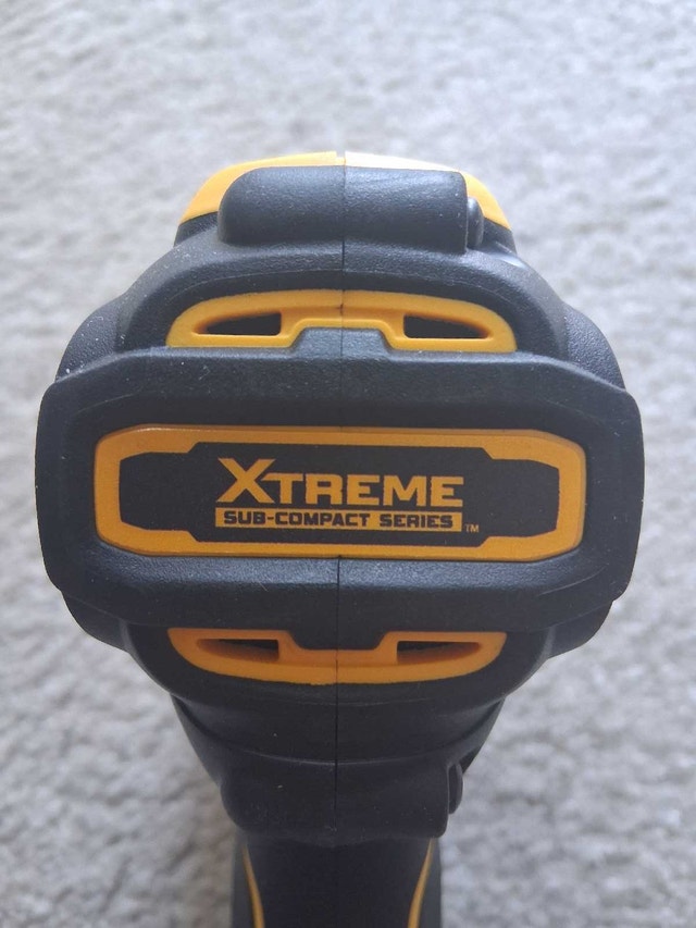 Dewalt 12V Drill - photo 4