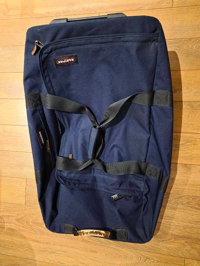 Eastpak luggage- duffel bag 2-wheels - photo 2