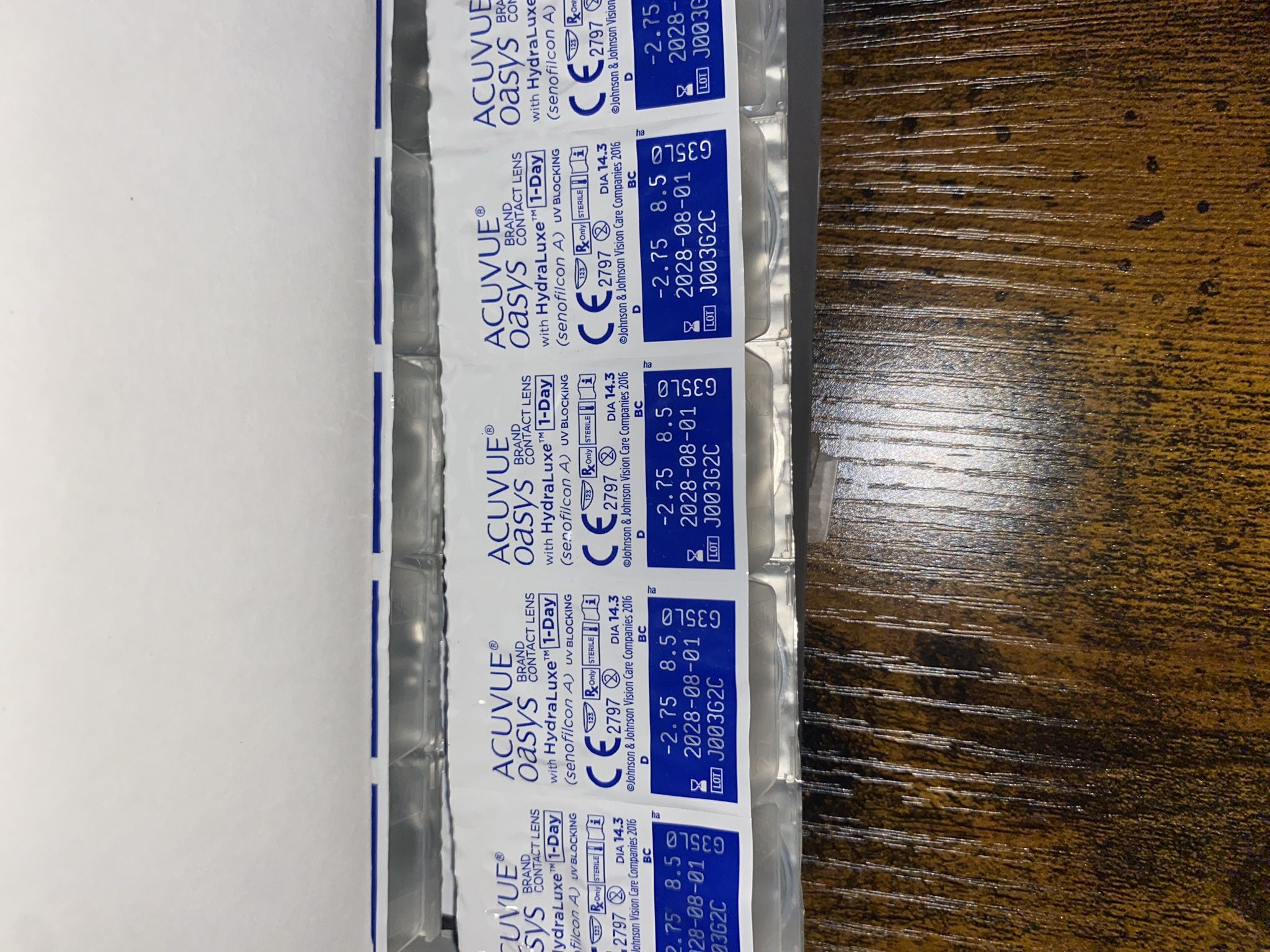 Acuvue Oasys Hydroluxe Contacts - photo 3
