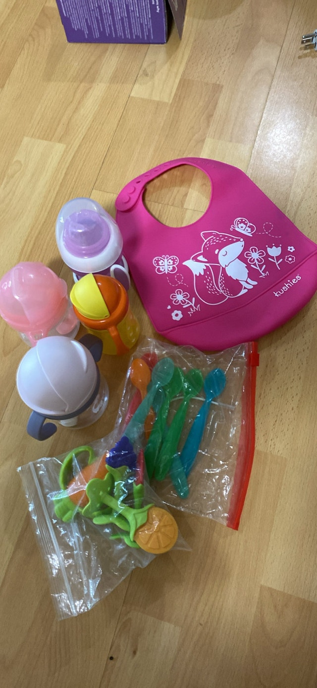Kushies Silicone Bib and Baby Feeding Set