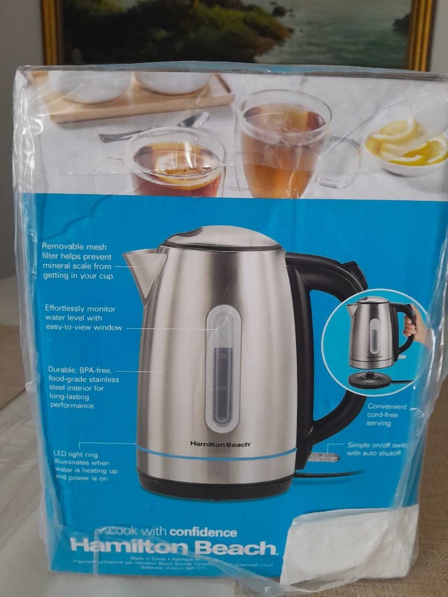 Hamilton Stainless Electric Kettle - New