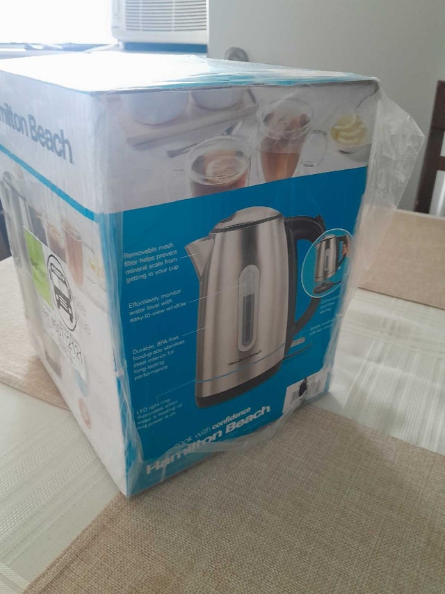 Hamilton Stainless Electric Kettle - New - photo 3