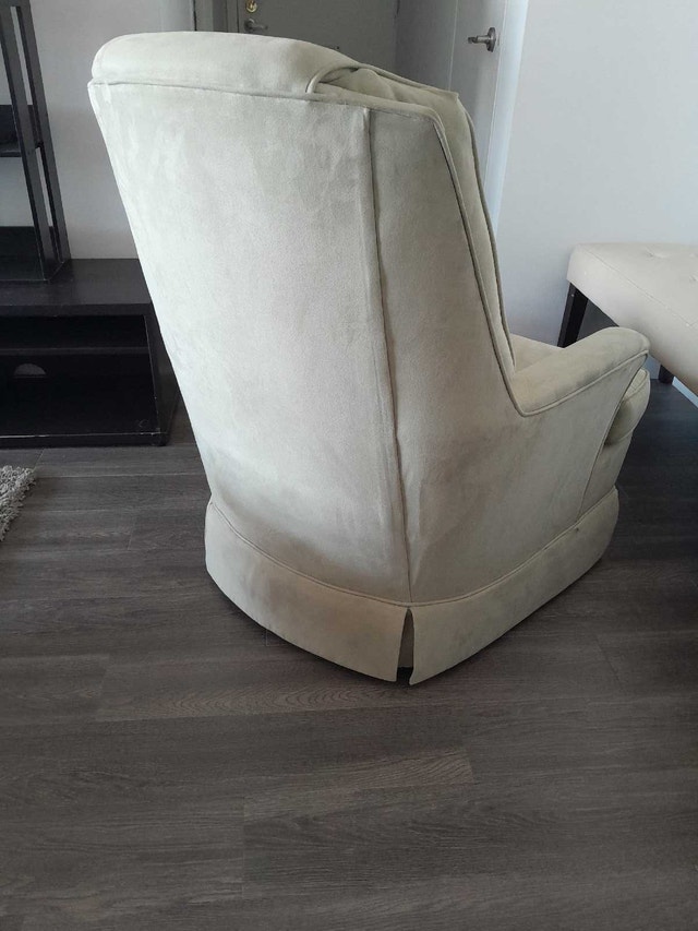 La-Z-Boy Accent Chair - photo 5