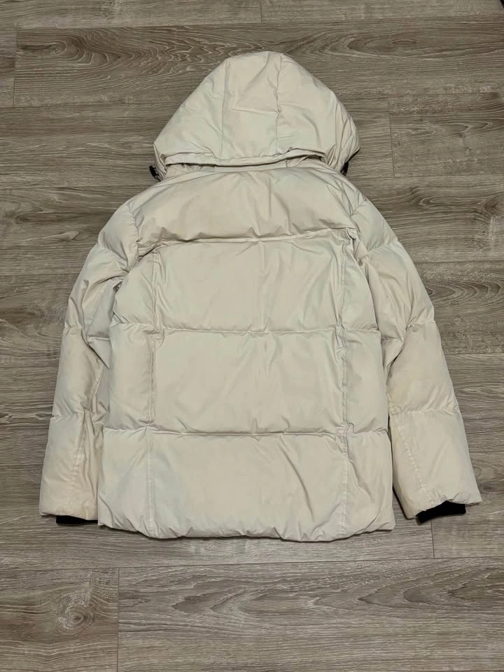Korea Exclusive Guess White Down Puffer Jacket - photo 2