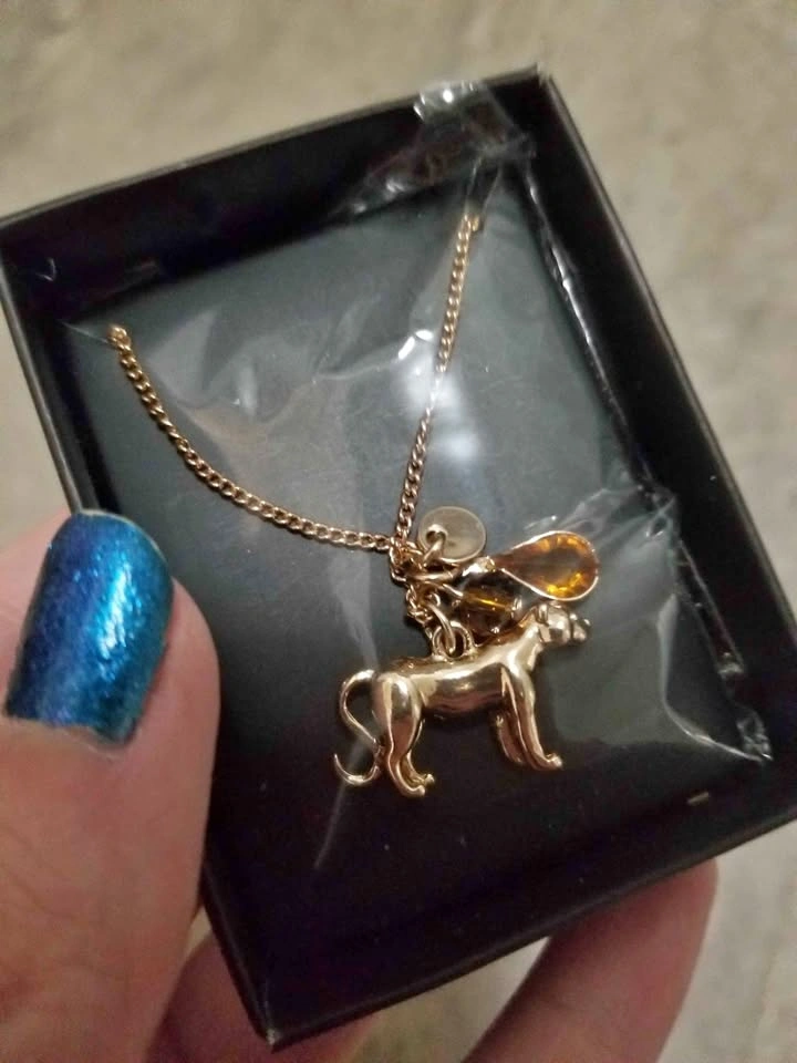 Avon Safari Charm Necklace