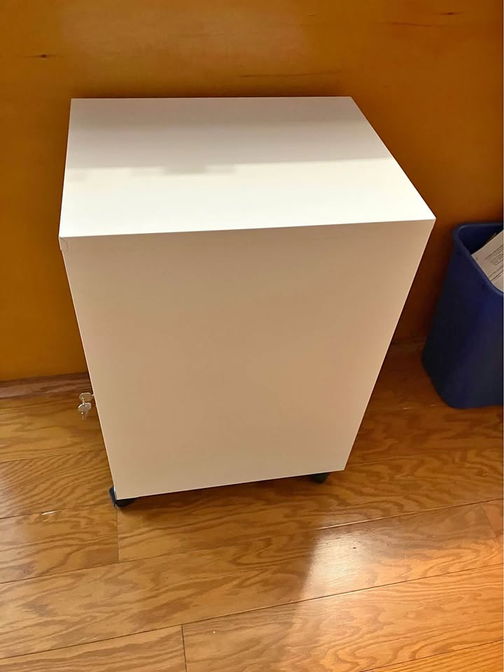 2-drawer mobile vertical file cabinet