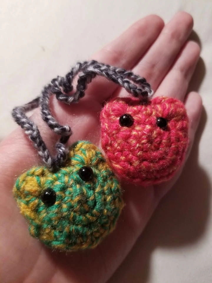 2 Crabs & Cats Crochet Keychains - photo 2