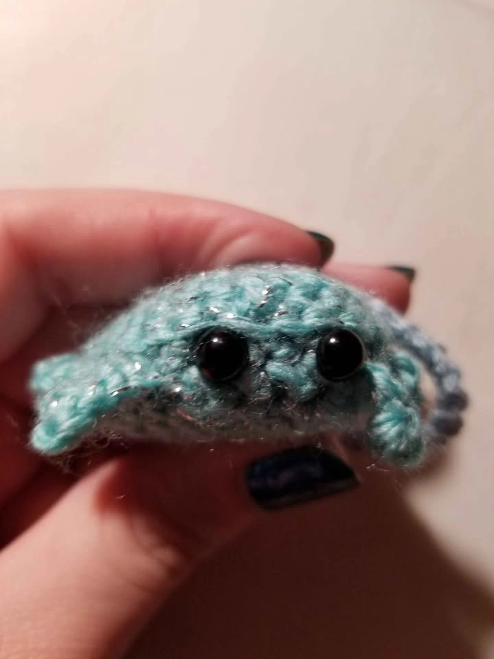 4 Colorful Crab Crochet Keychains - photo 3