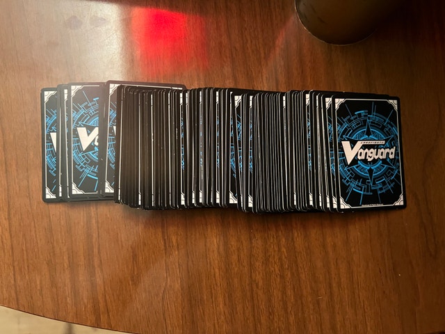 99 Vanguard Cards Good to mint condition - photo 2
