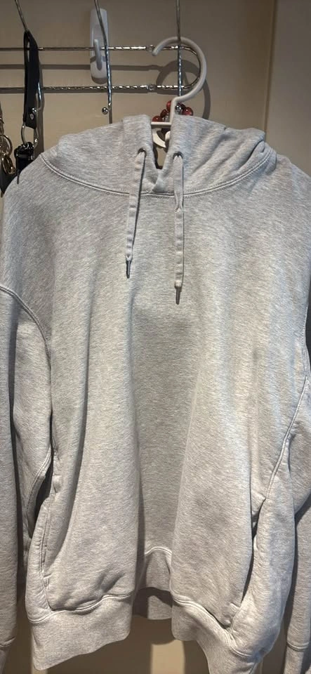 UNIQLO Grey Hoodie - photo 2