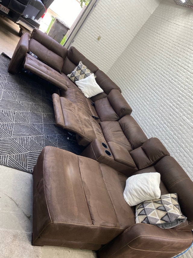 Finesse Furniture Sectional