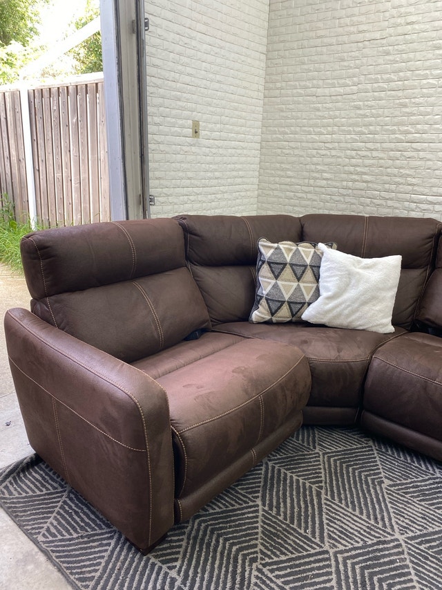 Finesse Furniture Sectional - photo 3