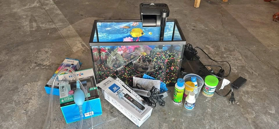 Complete Aquarium plus Accessories