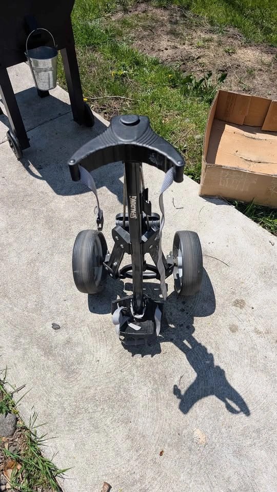 spalding pull golf cart - photo 2