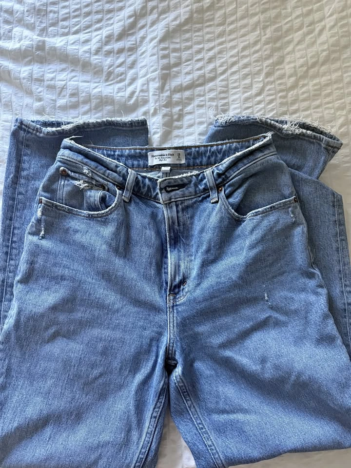 Abercrombie Jeans the 90s relaxed high rise