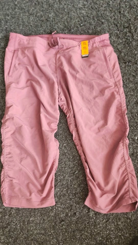 NEW XXL Women's shorts and capris - photo 3