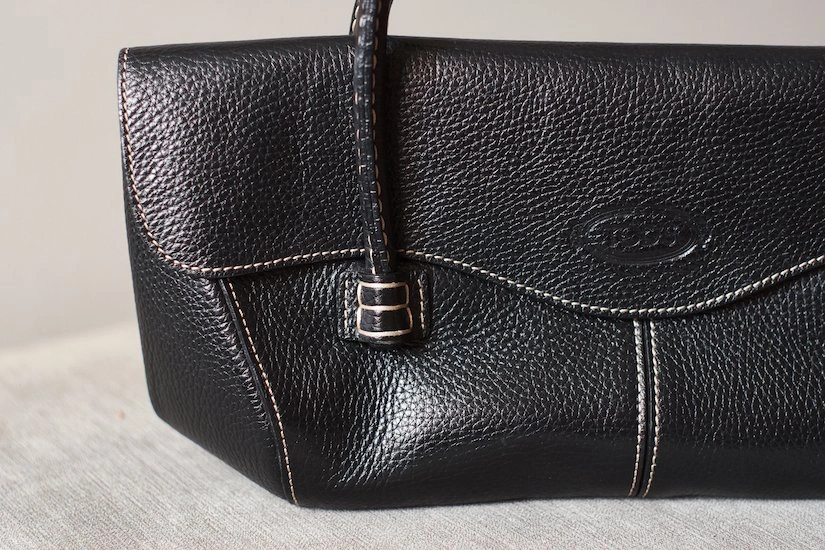 Tod's black leather shoulder bag - photo 4