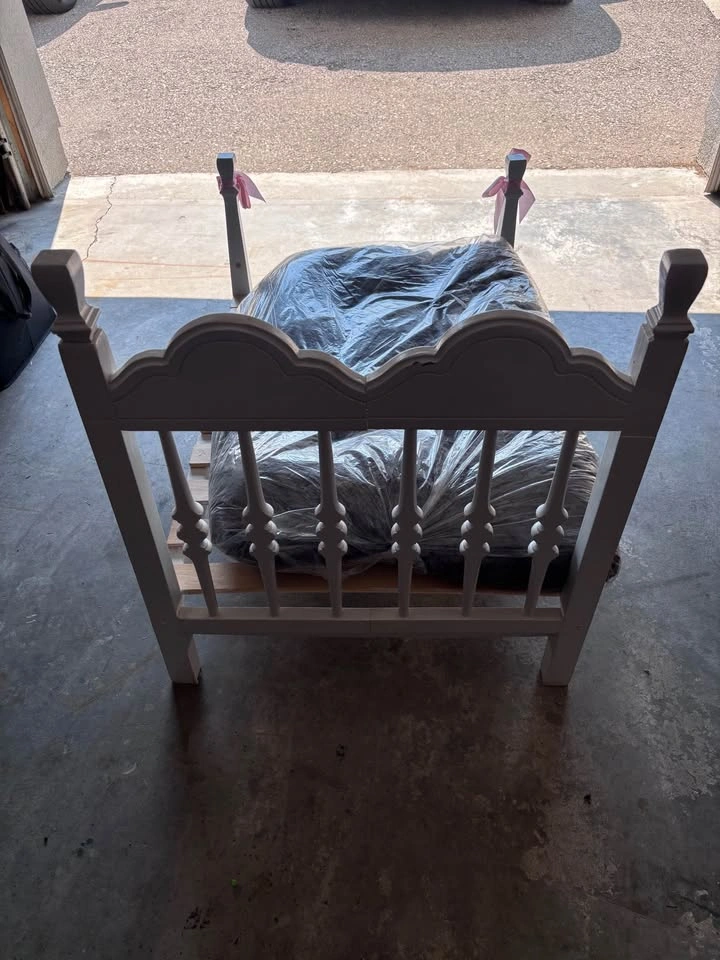 Custom Pet Bed with Cushion - photo 4