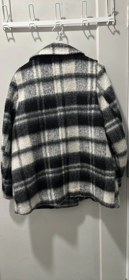 H&M Wool Blend Plaid Coat – Size 6 - photo 3