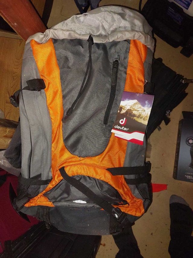 Deuter 50 + 10 backpack BRAND NEW with tags - photo 2