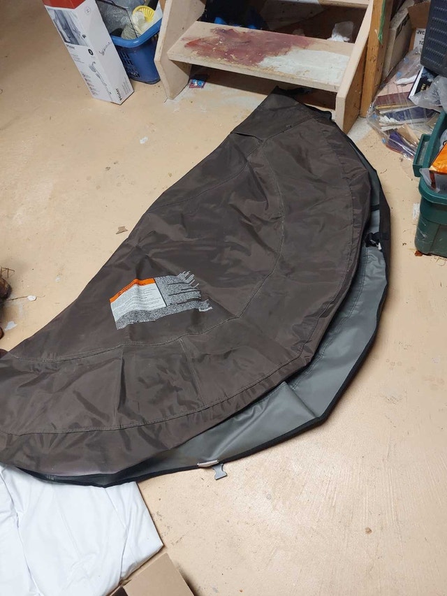 SaluSpa Inflatable Hot Tub Cover - photo 2