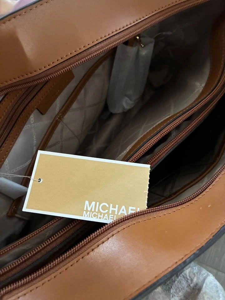 Michael Kors Tote Bag - photo 2