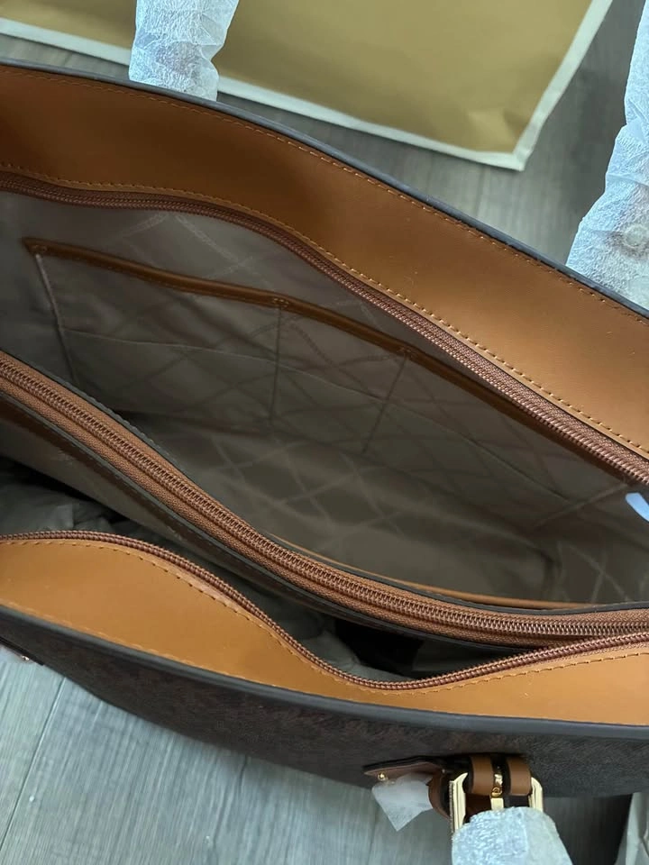 Michael Kors Tote Bag - photo 3