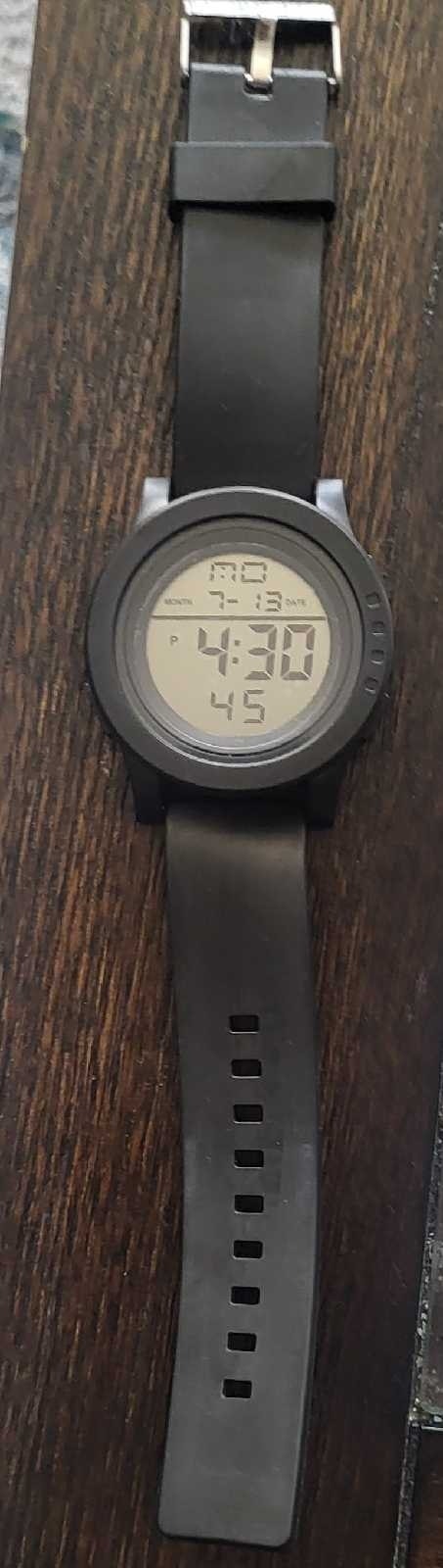 Digital Watch 15 dollars
